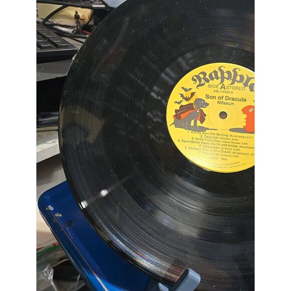 HARRY NILSSON Son of Dracula 1972 Rapple W/ Iron-on & AUTOGRAPHED - Picture 7 of 16